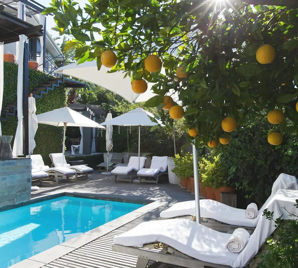 Kensington Place Le Cap Hotel